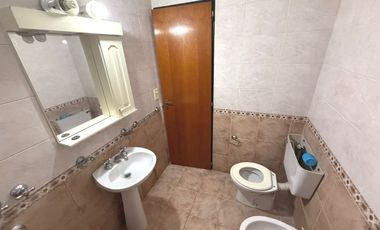 VENTA DÚPLEX 4 AMB AL FRENTE C/ COCHERA SAN MARTIN