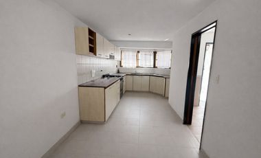 VENTA DÚPLEX 4 AMB AL FRENTE C/ COCHERA SAN MARTIN