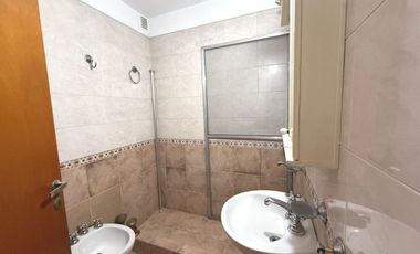 VENTA DÚPLEX 4 AMB AL FRENTE C/ COCHERA SAN MARTIN