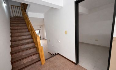 VENTA DÚPLEX 4 AMB AL FRENTE C/ COCHERA SAN MARTIN