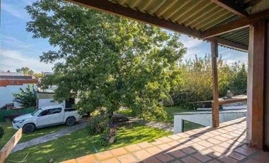 Casa quinta - Venta - A 300mts de ramal pilar