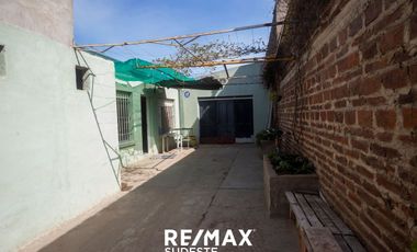 VENTA-CASA DE 3 DORMITORIOS MAS LOCAL