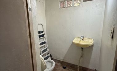 VENTA-CASA DE 3 DORMITORIOS MAS LOCAL