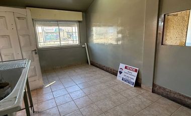 VENTA-CASA DE 3 DORMITORIOS MAS LOCAL