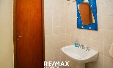 VENTA-CASA DE 3 DORMITORIOS MAS LOCAL