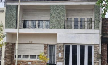 CASA EN VENTA EN 9 DE JULIO
