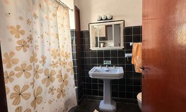 CASA EN VENTA EN 9 DE JULIO