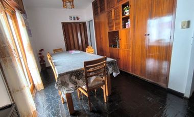 Venta Casa 5 ambientes Zona Parque Necochea