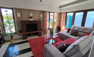 Venta Casa 5 ambientes Zona Parque Necochea