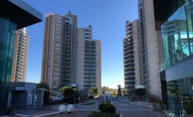 VENTA COCHERA EN ALTO VILLASOL