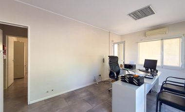 Oficinas y Depósitos en Venta - Tandil