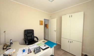 Oficinas y Depósitos en Venta - Tandil