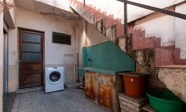 VENTA- CASA LOTE PROPIO- 4 AMBIE- PARQUE PATRICIOS