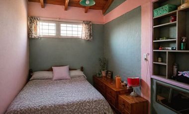 VENTA CASA 5 DORMITORIOS C/DPTO -PILETA Guaymallén