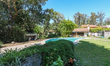 VENTA CASA CON PILETA CORIMAYO BURZACO