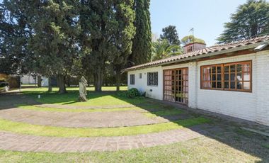 VENTA CASA CON PILETA CORIMAYO BURZACO