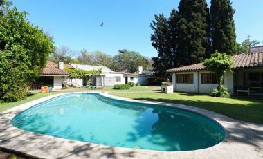 VENTA CASA CON PILETA CORIMAYO BURZACO
