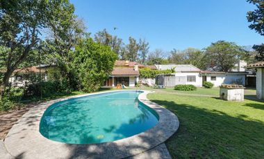 VENTA CASA CON PILETA CORIMAYO BURZACO