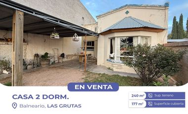 VENTA CASA 2 DORMITORIOS CON QUINCHO EN LAS GRUTAS