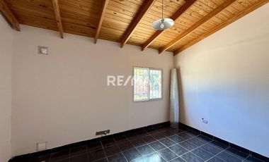 Casa 2 dormitorios en venta B° Costa Río