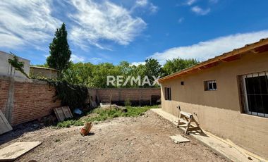 Casa 2 dormitorios en venta B° Costa Río