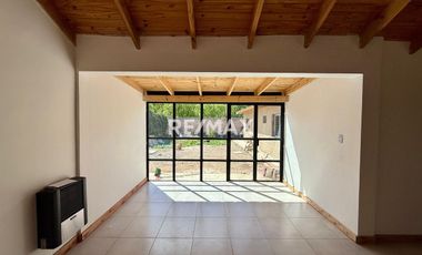 Casa 2 dormitorios en venta B° Costa Río