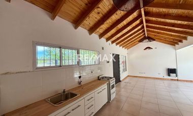Casa 2 dormitorios en venta B° Costa Río