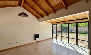 Casa 2 dormitorios en venta B° Costa Río