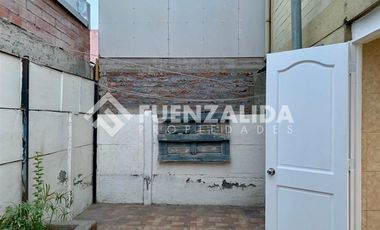 Casa en Arriendo en Pasaje Estación Ocoa 873