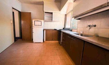 Venta Casa 3 amb. con parque de 3.000 m² y quincho
