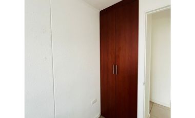 SE ARRIENDA DEPARTAMENTO AMOBLADO – EDIFICIO EL CONQUISTADOR