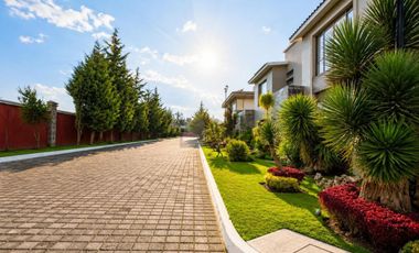 Residencia de Lujo en Renta La Providencia Metepec