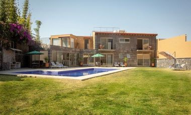 Casa en Renta con seguridad y preciosa Vista al tepozteco
