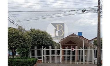 SE ARRIENDA CASA PARA USO COMERCIAL
