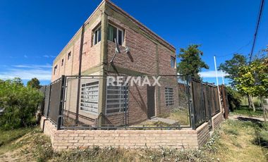 Venta de casa 4 dormitorios en Fernandez Oro