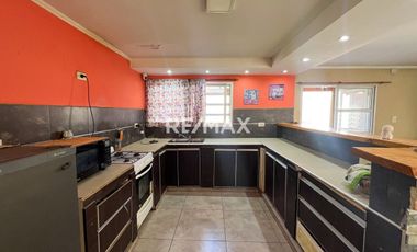 Venta de casa 4 dormitorios en Fernandez Oro