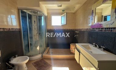 Venta de casa 4 dormitorios en Fernandez Oro