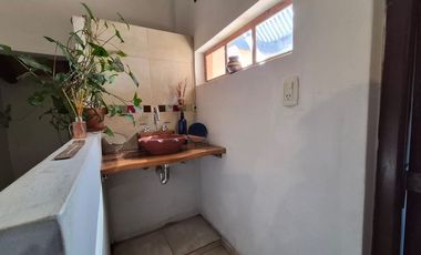 VENTA CASA TRES DORMITORIOS ICHO CRUZ