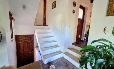 VENTA CASA TRES DORMITORIOS ICHO CRUZ