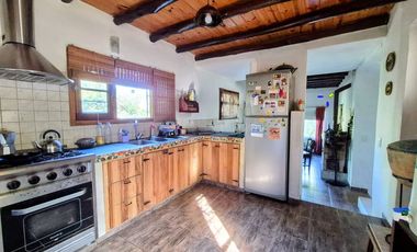 VENTA CASA TRES DORMITORIOS ICHO CRUZ