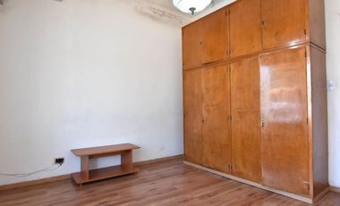 VENTA CASA 3 AMBS HAEDO PARQUE PILETA A RECICLAR