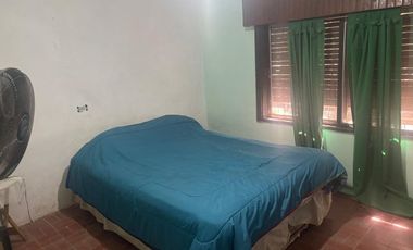 VENTA CASA 4 AMBIENTES  EN LIBERTAD MERLO