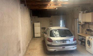 VENTA CASA 4 AMBIENTES  EN LIBERTAD MERLO