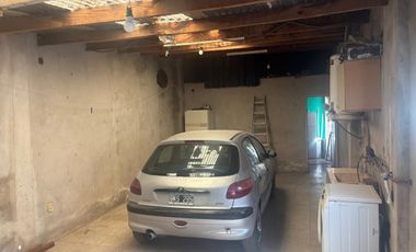 VENTA CASA 4 AMBIENTES  EN LIBERTAD MERLO