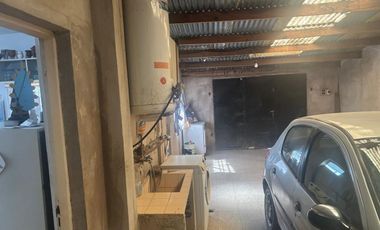 VENTA CASA 4 AMBIENTES  EN LIBERTAD MERLO