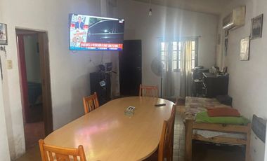 VENTA CASA 4 AMBIENTES  EN LIBERTAD MERLO