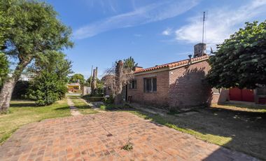 VENTA CASA 3 DORMITORIOS EN PUERTO GABOTO
