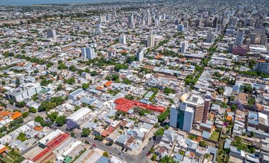 VENTA LOTE + CASAS + LOCAL EN EL MACROCENTRO