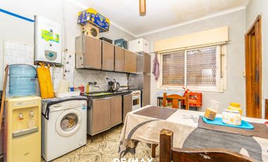 VENTA LOTE + CASAS + LOCAL EN EL MACROCENTRO