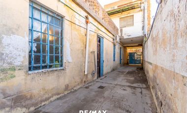 VENTA LOTE + CASAS + LOCAL EN EL MACROCENTRO